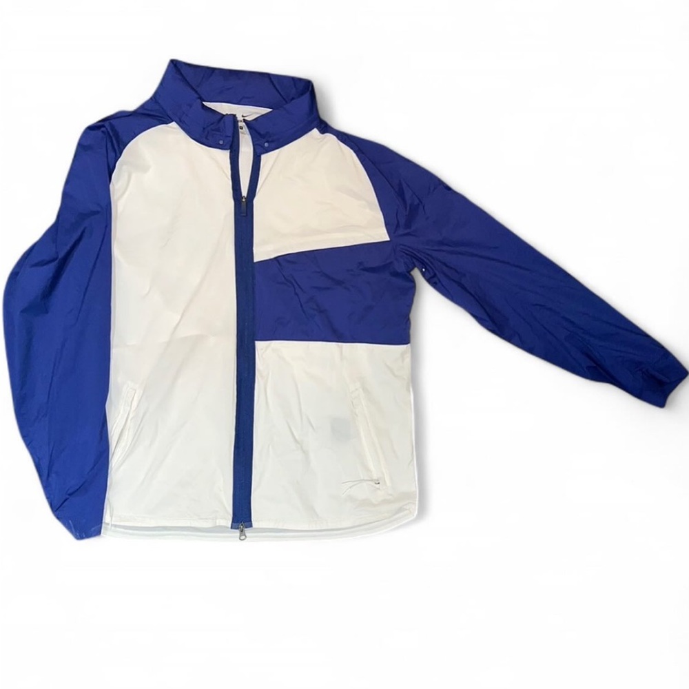 Nike Shield Lightweight Windbreaker